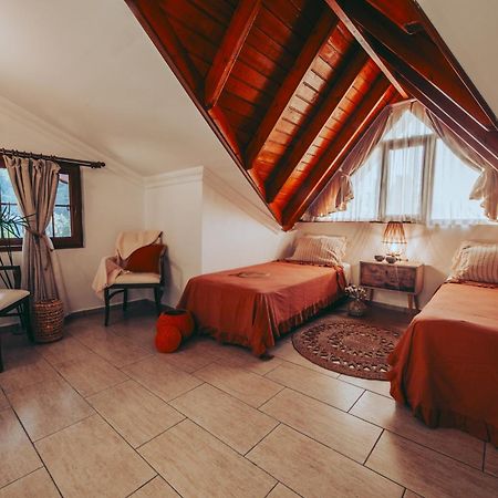 Mesken Inn Hotel ギョジェク エクステリア 写真