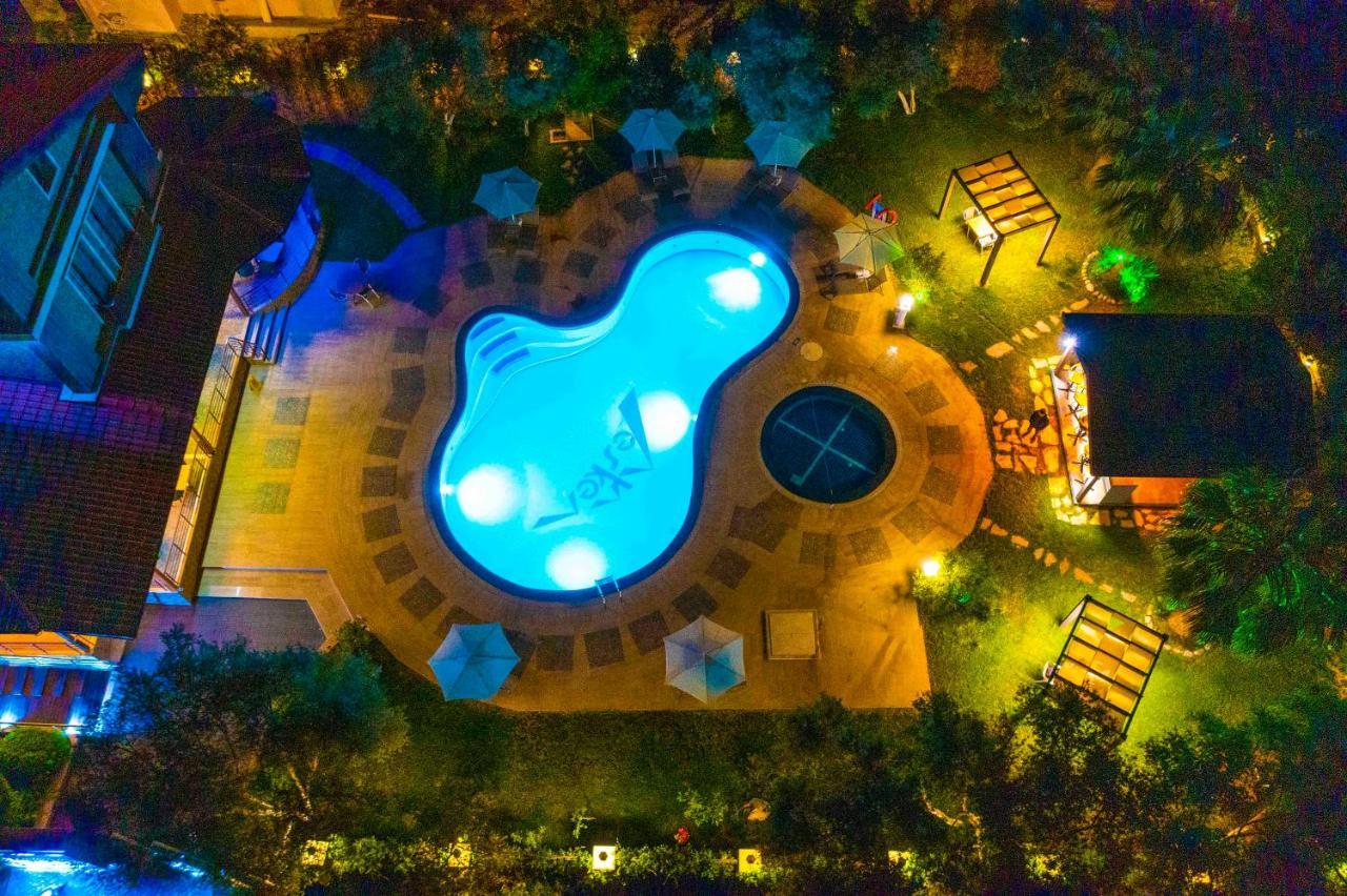 Mesken Inn Hotel ギョジェク エクステリア 写真