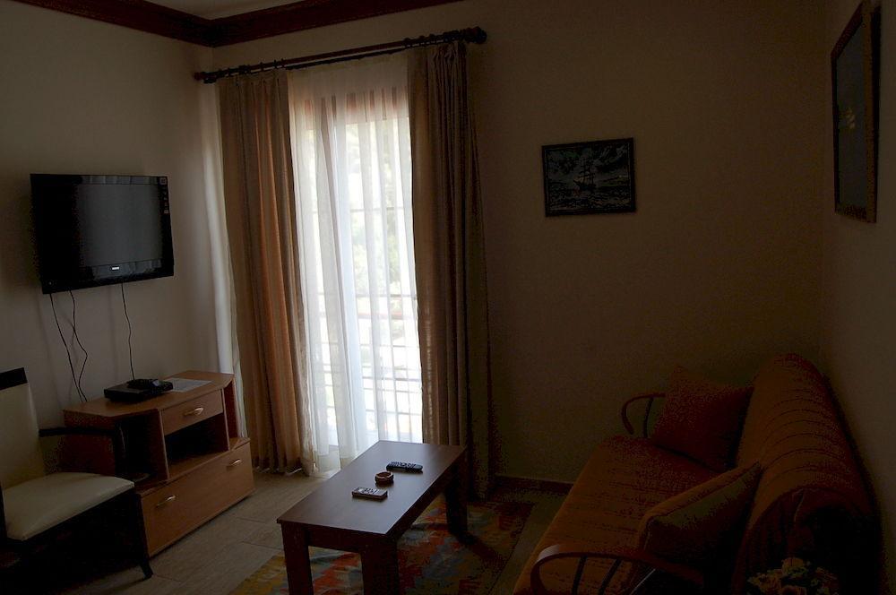Mesken Inn Hotel ギョジェク エクステリア 写真